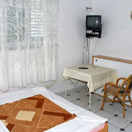 Studio 2757b * Omiš
